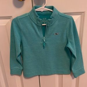 Vineyard vines in new condition with tags